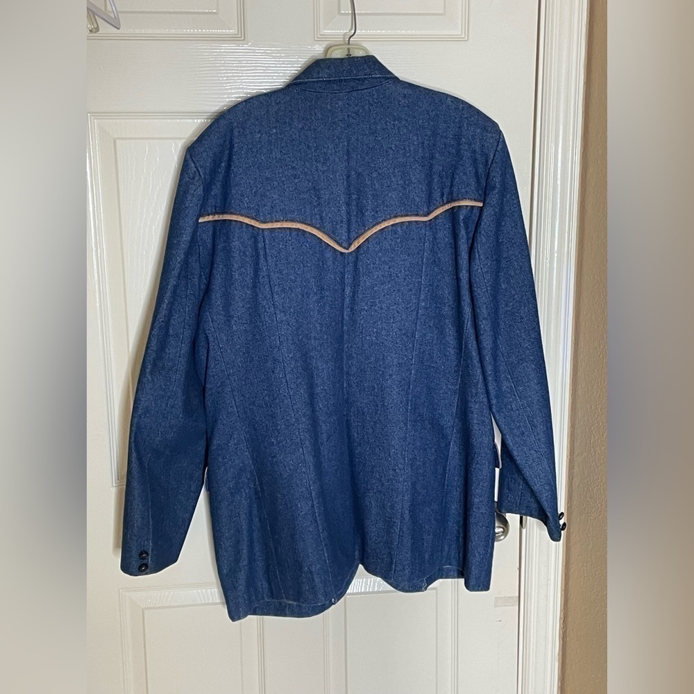 Men's Navy Blue Wool Blend Blazer with Tan Suede Accents - Picture 8 of 12